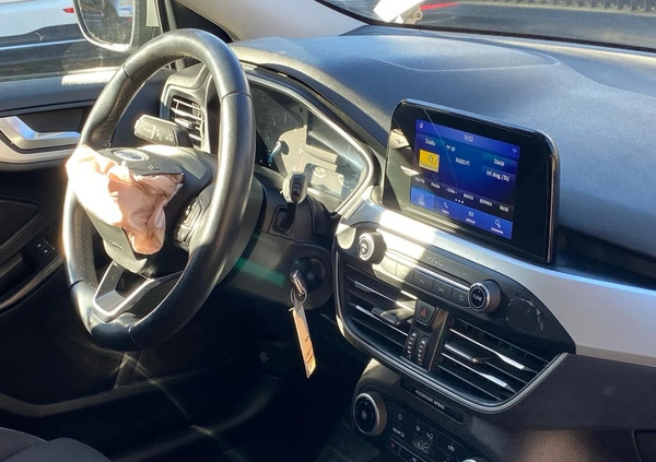 Ford Focus cena 25900 przebieg: 140000, rok produkcji 2018 z Namysłów małe 172